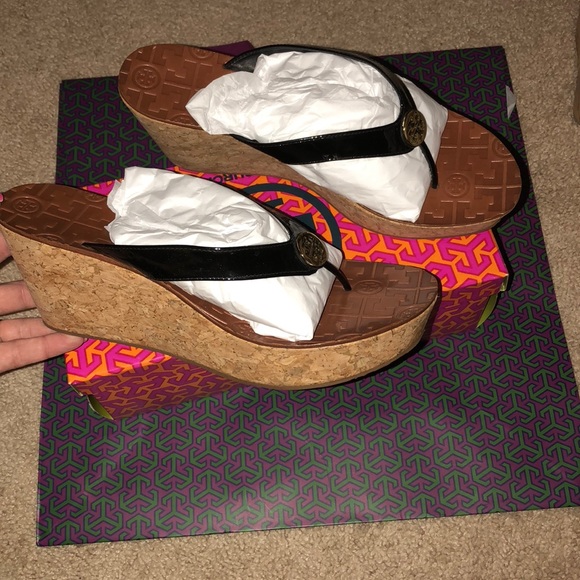 Tory Burch Shoes - NWOT TORY BURCH BLACK PATENT LEATHER WEDGES 😎